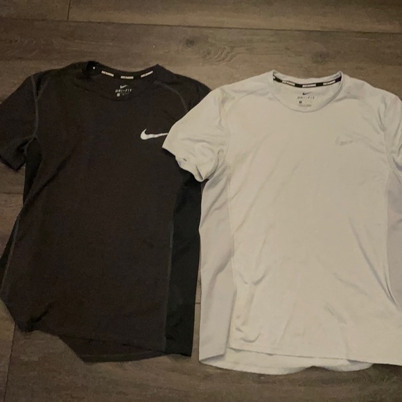 (2) Men’s Nike running T-shirts